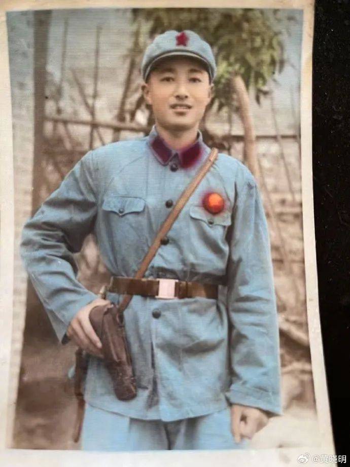 青岛小哥黄晓明，突然发文：圆梦！