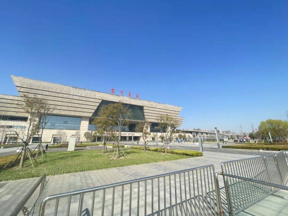 实探！胖东来郑州首店选址“西变东”，网友：建议东广场改名“东来广场”