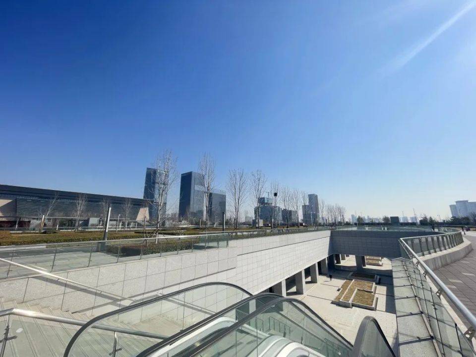 实探！胖东来郑州首店选址“西变东”，网友：建议东广场改名“东来广场”