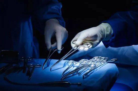 金融学生成了医学博士，协和“4+4规培”究竟是怎么回事？