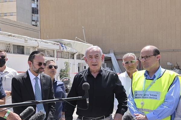 内塔尼亚胡：拜登不让动手，特朗普没阻止，现在行动很成功