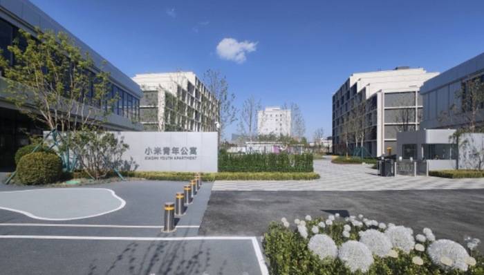 小米在北京、南京推出月租1999元员工公寓，应届生优先