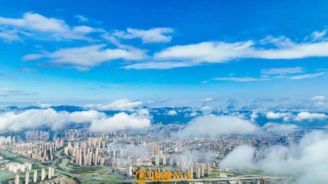 网友拍到南昌梅岭与百公里外的庐山同框？专业人员：可以的