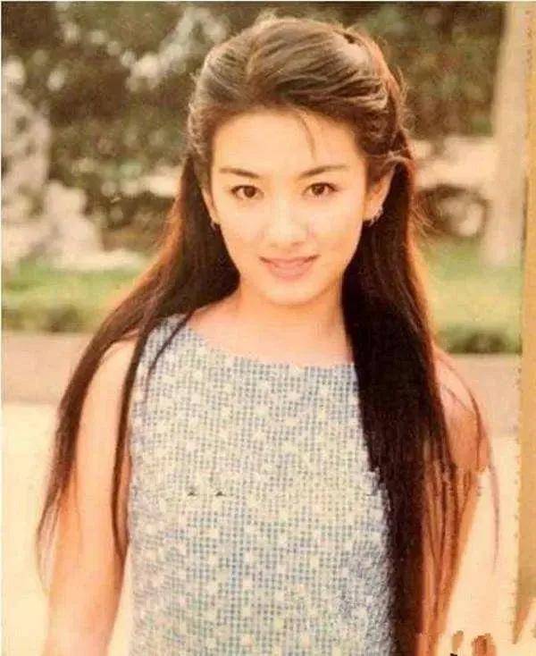 黄奕凭颜值当艺人！妩媚又英气，曾是女扮男装赛道天花板