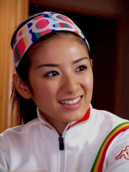 黄奕凭颜值当艺人！妩媚又英气，曾是女扮男装赛道天花板