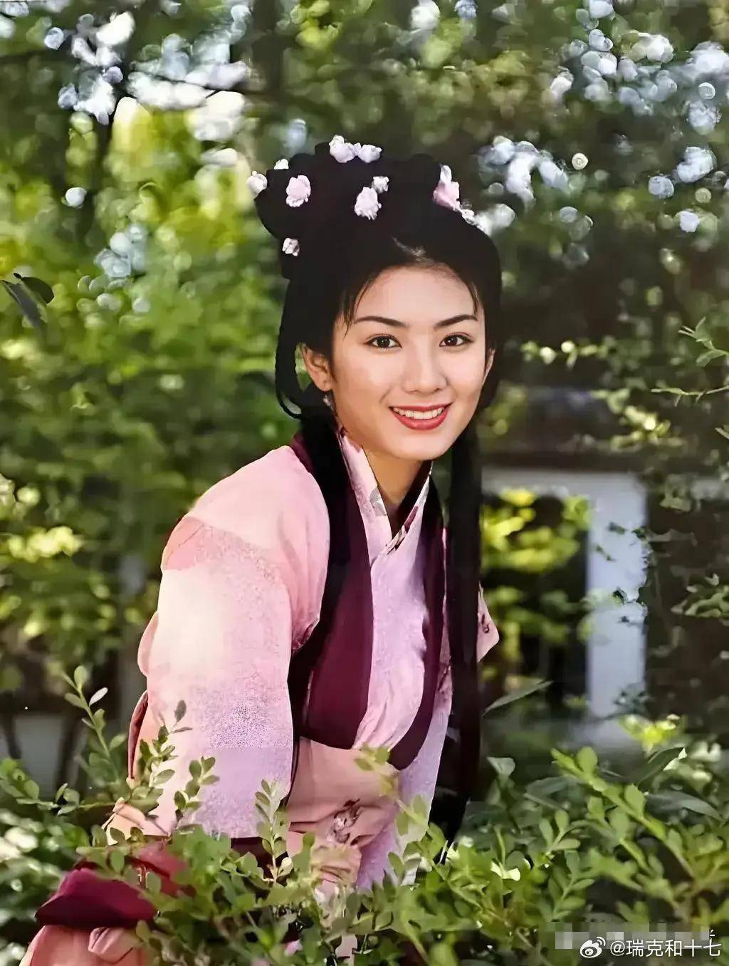 黄奕凭颜值当艺人！妩媚又英气，曾是女扮男装赛道天花板