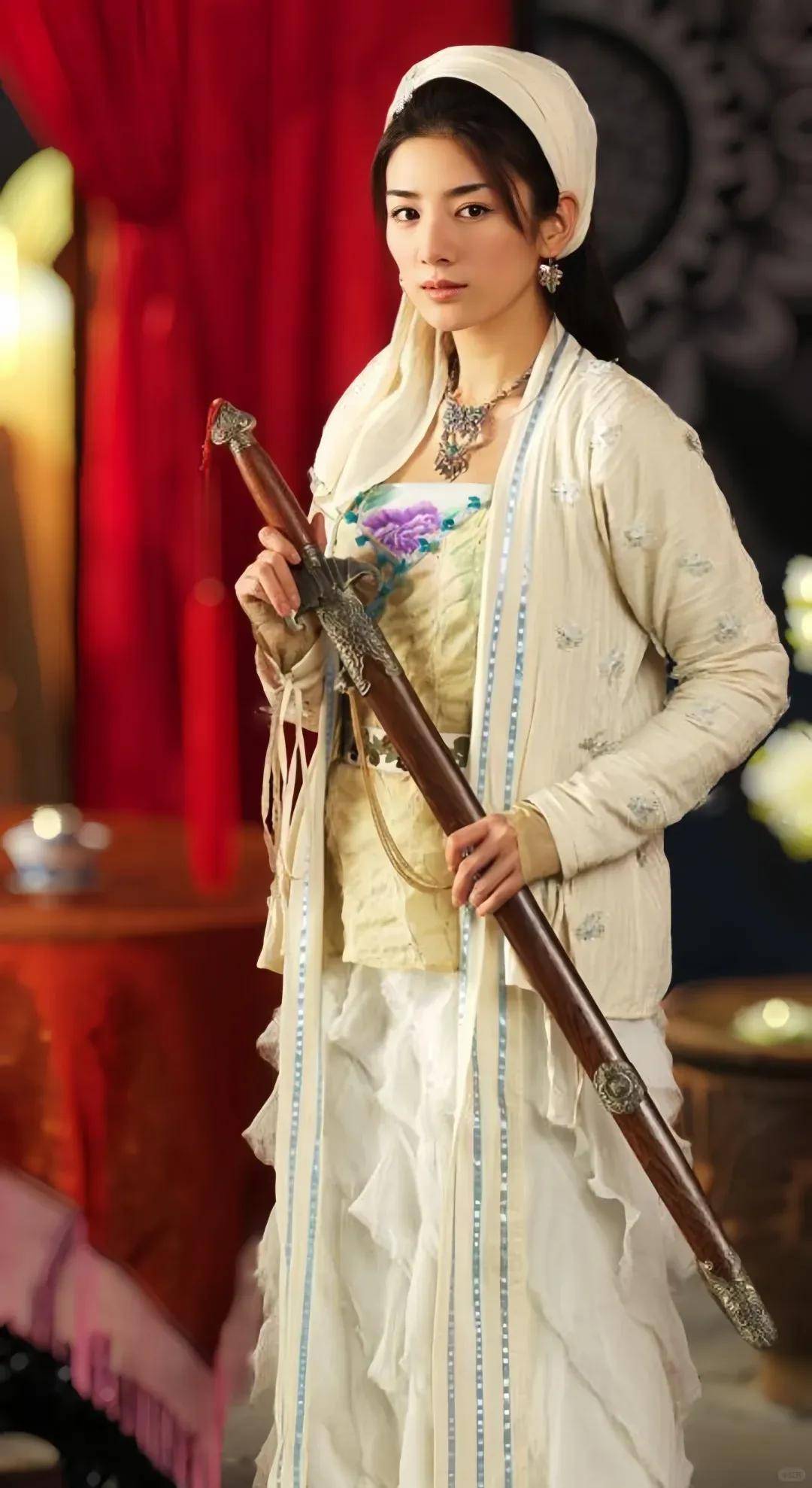 黄奕凭颜值当艺人！妩媚又英气，曾是女扮男装赛道天花板