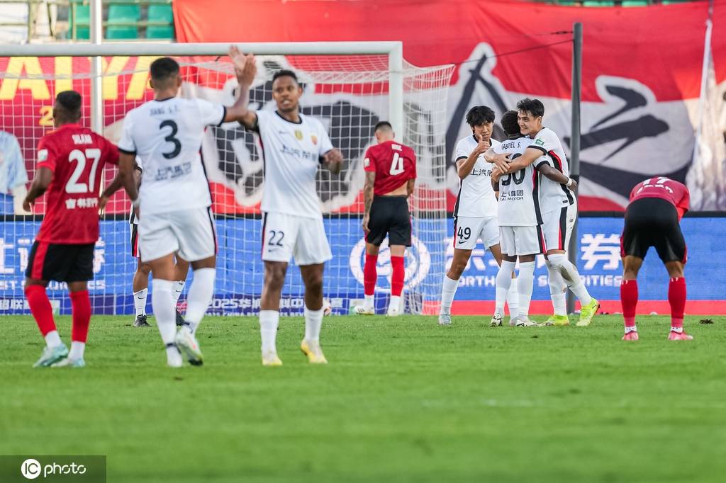 中超-蒯纪闻替补登场两送助攻 海港客场3-1亚泰联赛4连胜