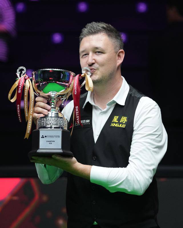 斯诺克上海大师赛-威尔逊11-9卡特 时隔十年再夺冠