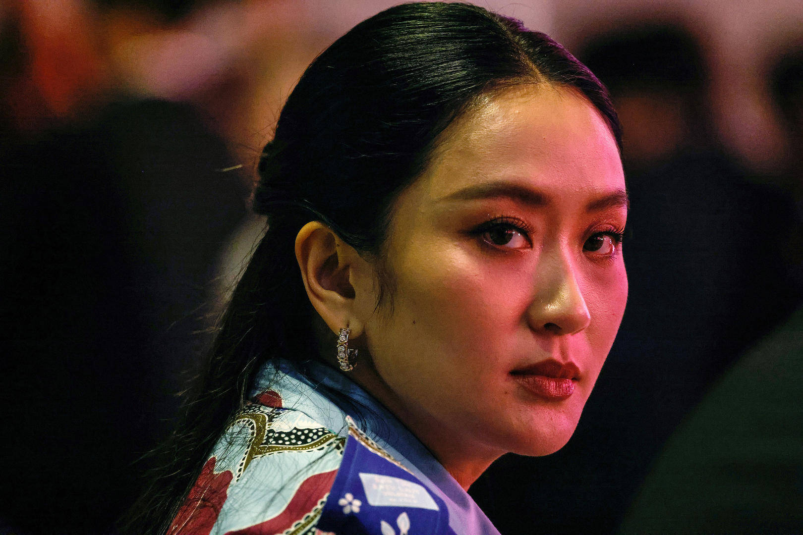 父亲姑姑下台后均流亡,提交辩护材料期限已到,被停职的佩通坦能否打破家族“魔咒”?