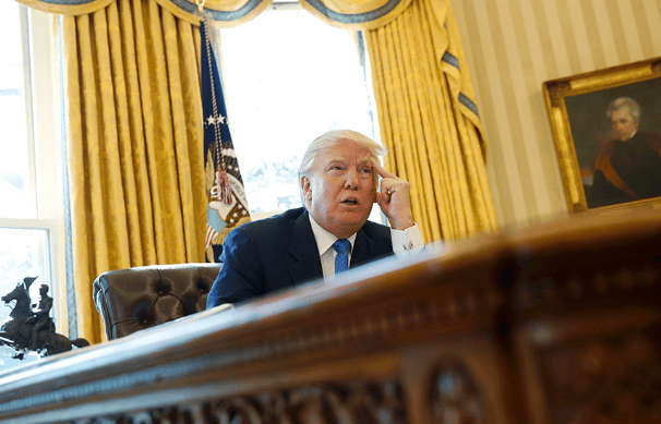 “两个内鬼”浮出水面!短短4个月,中国4000吨稀土被连夜运往美国,背后到底是谁?