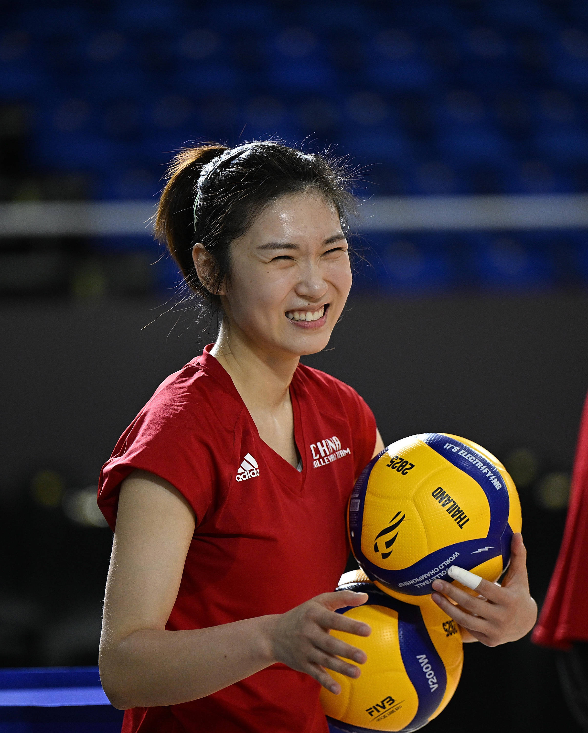 (体育)排球——女排世锦赛:中国队进行赛前训练