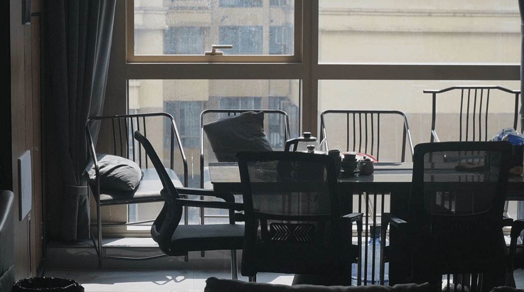 确认过眼神，两天就闪婚！不到一年被离婚，寻妻小伙：为了结婚我家花了30万