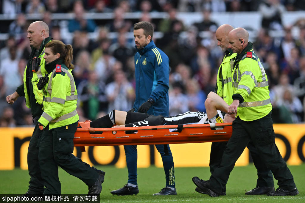 约克雷斯的全能表现：攻防兼备，阿森纳欧冠连胜背后的英雄