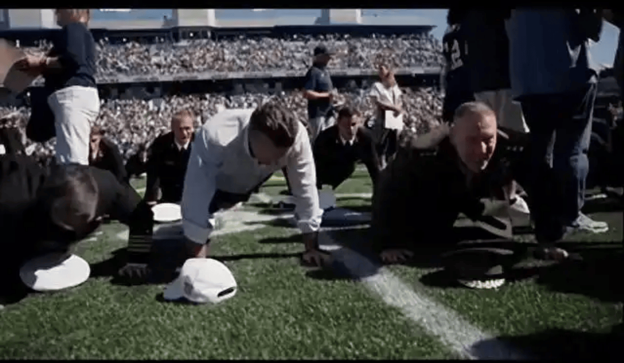 早安!世界丨普京：美若向乌提供“战斧”将摧毁俄美关系；美战争部长带3068人做俯卧撑创纪录