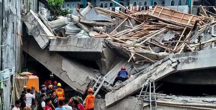 早安!世界丨普京：美若向乌提供“战斧”将摧毁俄美关系；美战争部长带3068人做俯卧撑创纪录