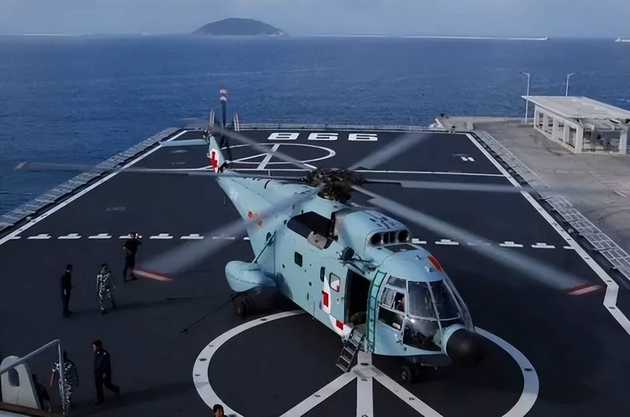 官泄!国产某无人机航母已悄悄服役!中国航母数量已不可查?